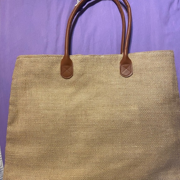 ☀️☀️Beautiful Tote/Sun Bag☀️☀️ - BOGO 1/2 off - Picture 3 of 5